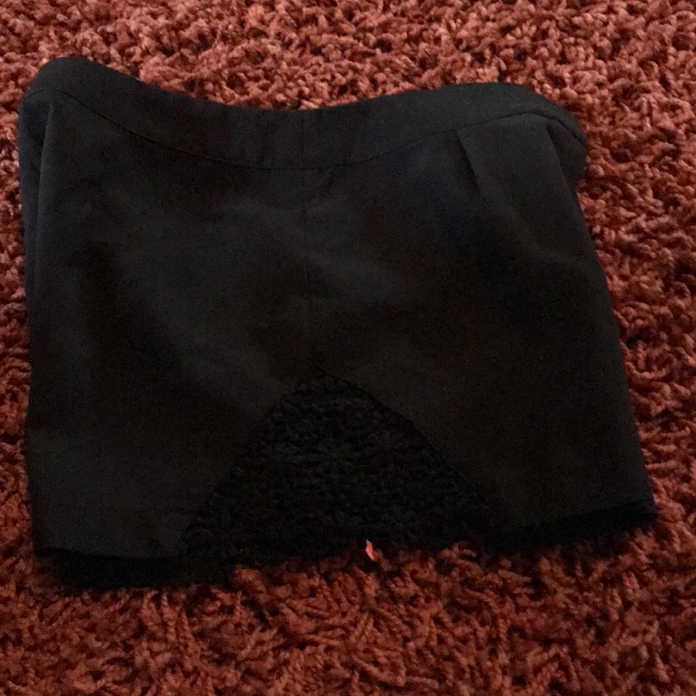 Shorts - Picture 2 of 2